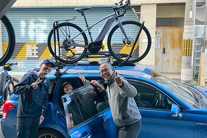 biketour-support car